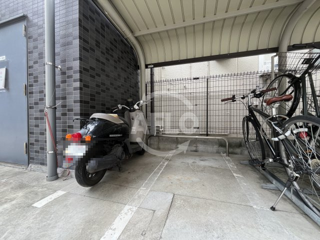 ライブカーサ上新庄の駐車場|バイク置き場