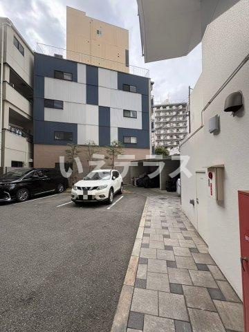 アーバネックス神戸駅前の駐車場