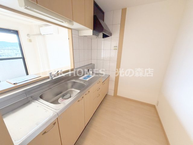 熊本市北区麻生田４丁目の賃貸マンションのその他|キッチン収納