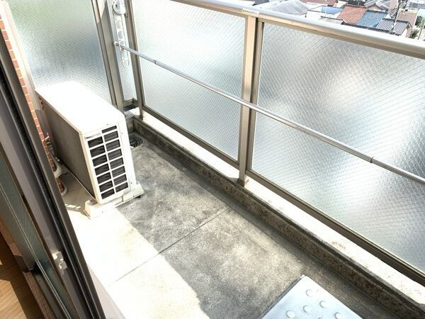 ソレイルコート桜本町のバルコニー