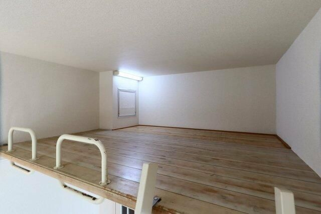 横浜市金沢区釜利谷東１丁目のアパートの寝室