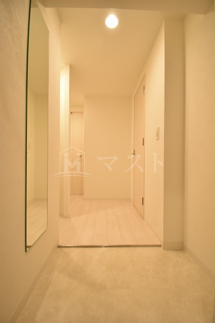 ラフォルム鎗屋町の玄関