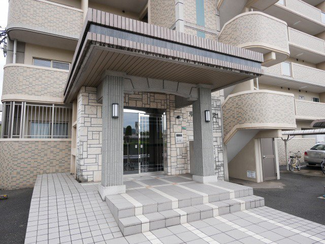 朱雀大路21のエントランス|別号室タイプ