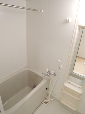 【浴室】 | クレスト高円寺 | 追い焚き機能、浴室乾燥機付きバス。