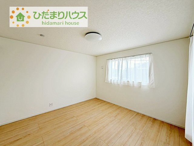 【寝室】 | 常総市水海道諏訪町第3　新築戸建　4号棟 | 大きなベッドを置いても余裕の広さの主寝室♪