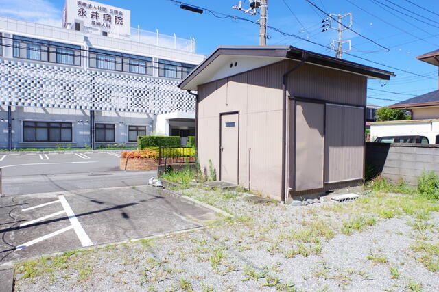 五十嵐アパート前貸事務所・倉庫の外観