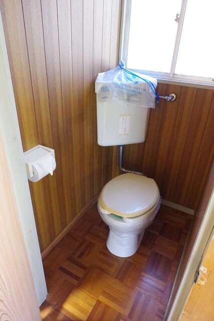 五十嵐アパート前貸事務所・倉庫のトイレ