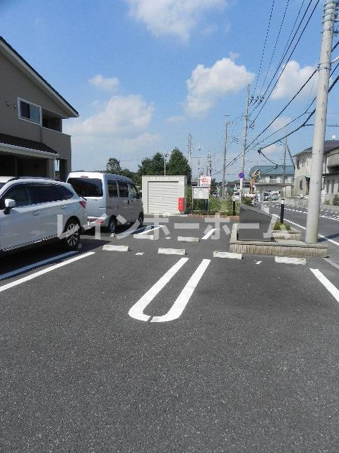 【仲介手数料：50％OFF】対象物件！の駐車場