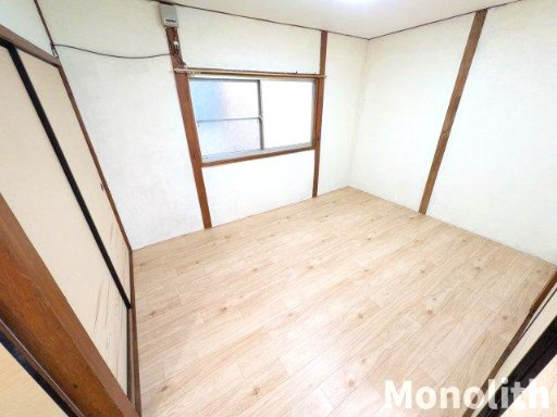 羽曳野市高鷲５丁目戸建ての洋室