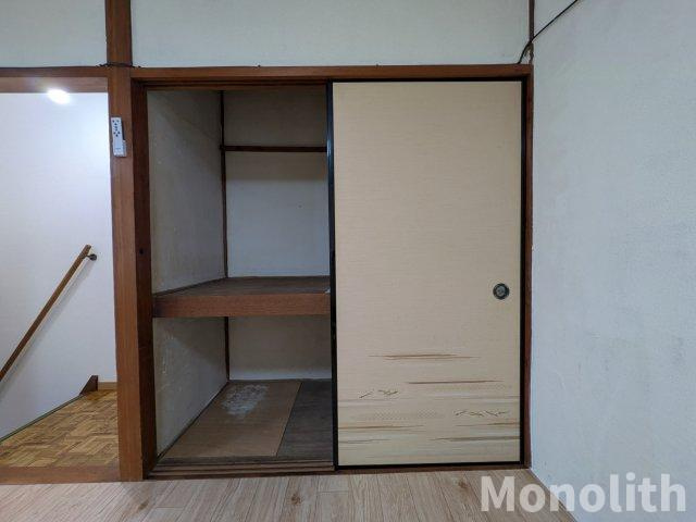 羽曳野市高鷲５丁目戸建ての収納