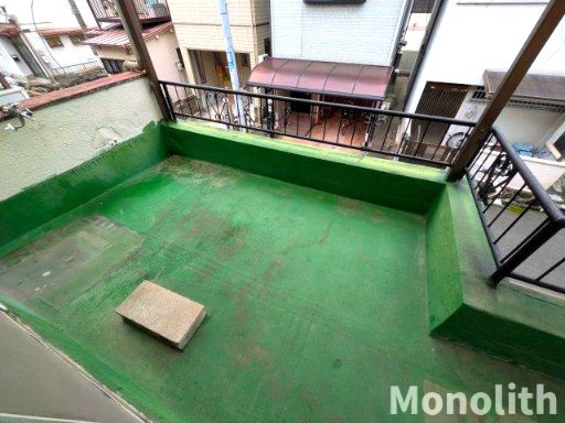 羽曳野市高鷲５丁目戸建てのバルコニー