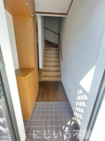 ハイツロジュマンAの玄関