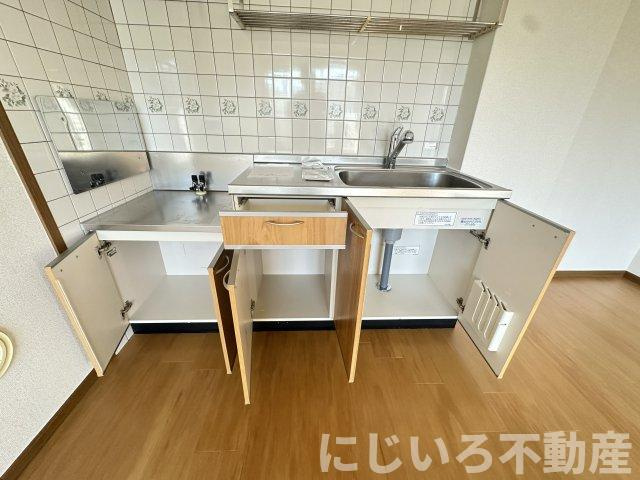 ハイツロジュマンAのキッチン