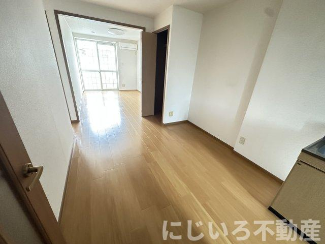 フォンテーヌAの居間・リビング