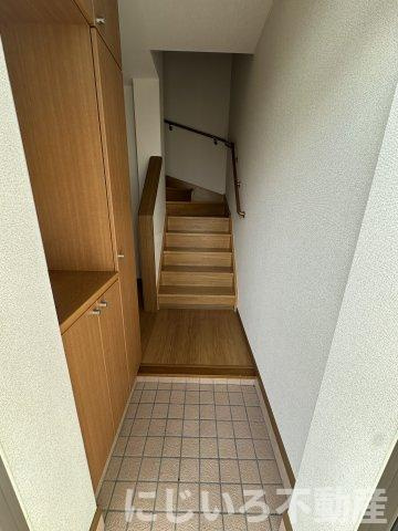 サンシェールAの玄関