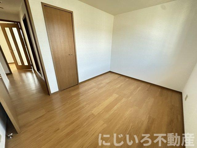 サンシェールAの居間・リビング