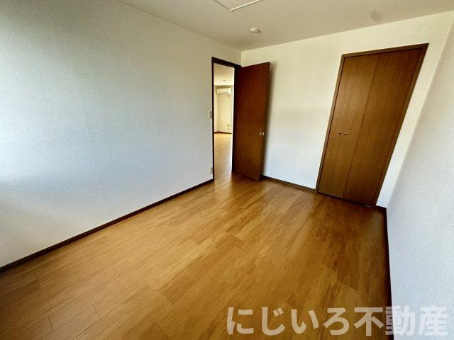 サンシェールBの居間・リビング