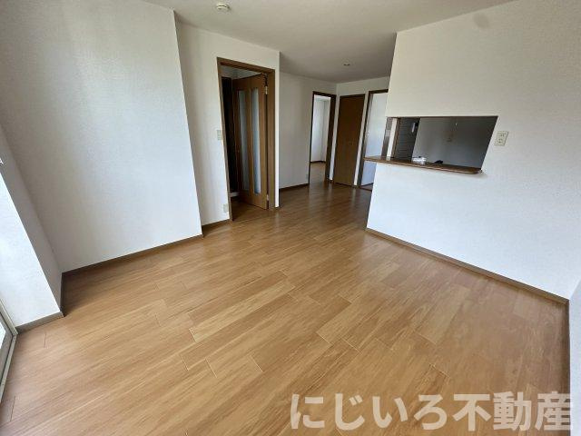 サンシェールBの居間・リビング