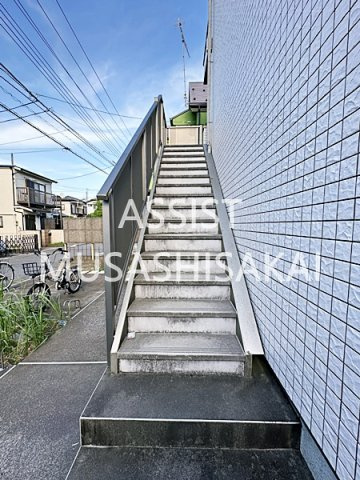 シェーネ武蔵野のエントランス