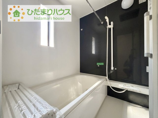 【浴室】 | 土浦市生田町第4　新築戸建　4号棟 | 大人が足を伸ばしても十分な広さ！一人でゆっくりくつろぐ時間も大切です！