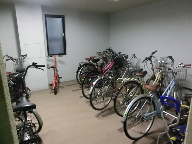 ウィンベルデュエット小岩のその他共用部分|自転車置き場です。