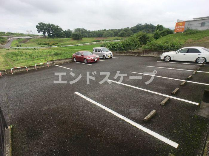 グリーンパーク木村　Ⅲの駐車場|高崎、前橋のお部屋探しはエンドスケープまで！お客様の理想お聞かせ下さい♪
