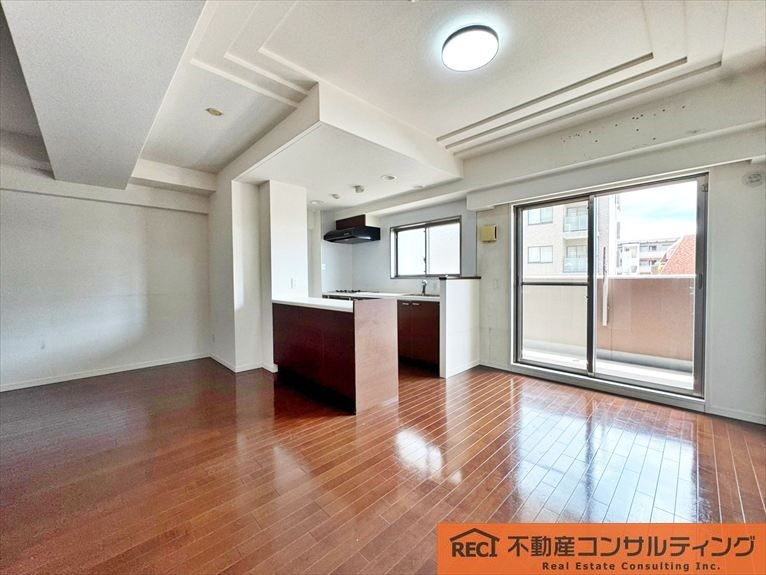 ワコーレ神戸森北町の居間・リビング|JR甲南山手駅徒歩7分！