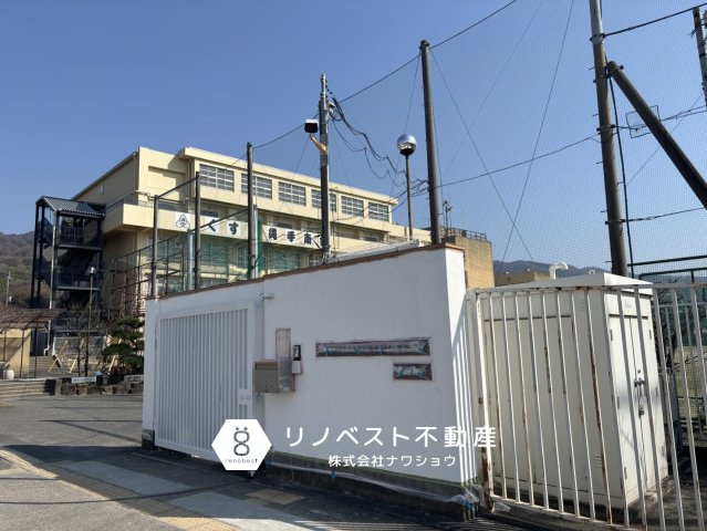 東大阪市横小路町4丁目の内装|義務教育学校くすは縄手南校（後期課程）まで徒歩約7分♪