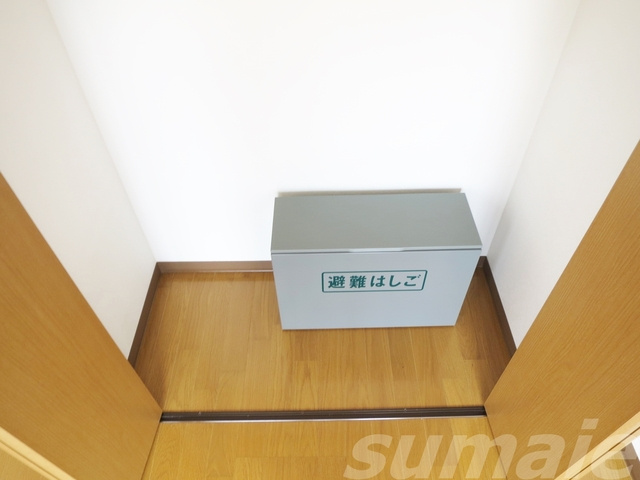マンション明石の収納|クローゼットです