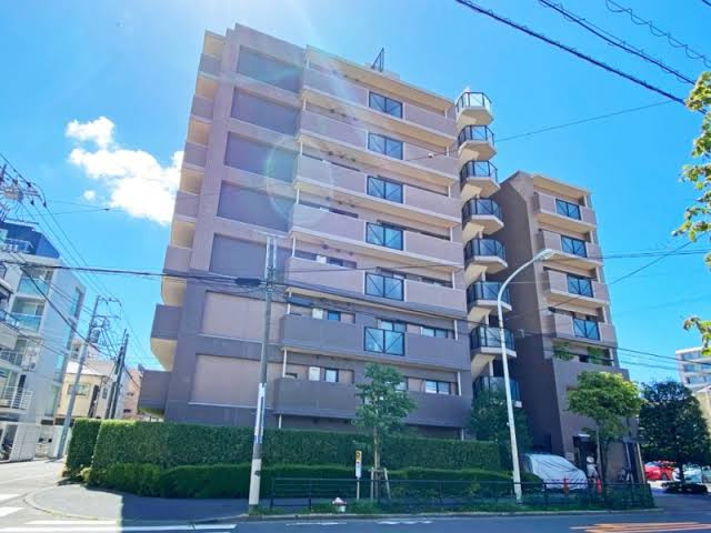 藤和シティホームズ世田谷下馬の外観|藤和シティホームズ世田谷下馬：スーパーやコンビニ近く買物便利！