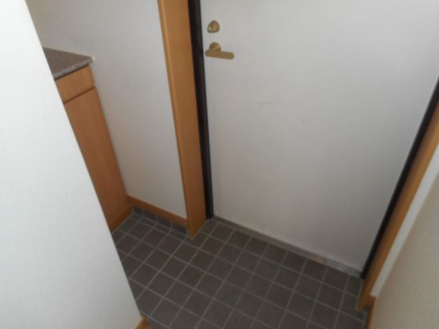 パールドゥＮ　府中の玄関