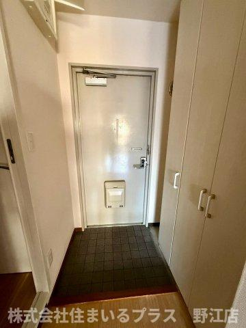 クレアコートの玄関