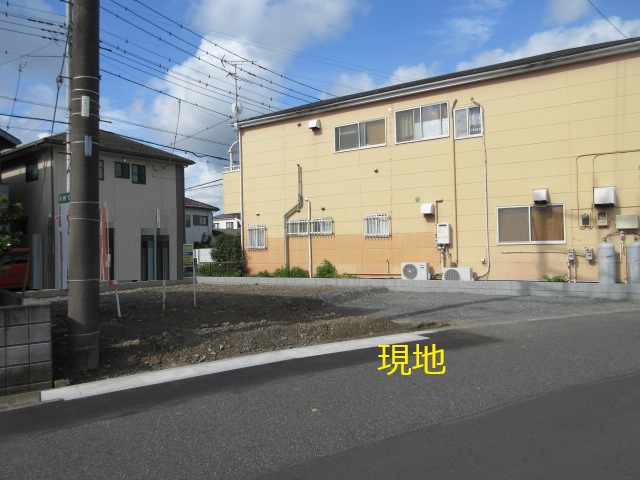 【仲介手数料無料】新築戸建　熊谷市原島1334-4（全１棟）の前面道路含む現地写真