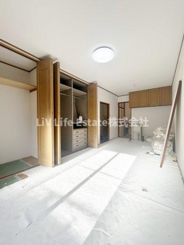 花小金井1丁目戸建の洋室