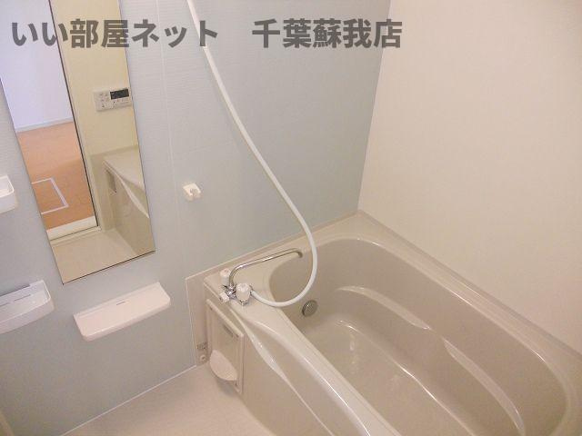 クレメントⅡの浴室|ゆったり過ごせるお風呂です