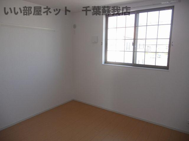クレメントⅡの洋室|落ち着いた色調の洋室です