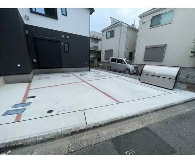 【駐車場】