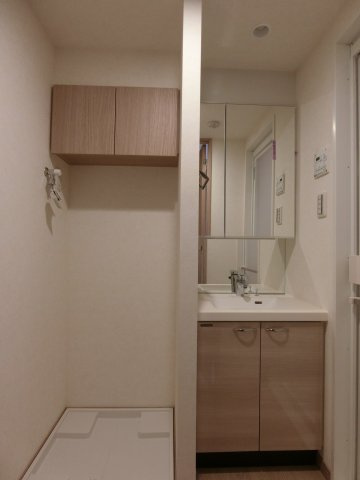 ルーブル武蔵小杉六番館の洗面所|他のお部屋の参考写真となります。