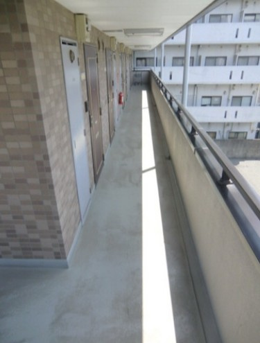 タケハイム船橋のロビー