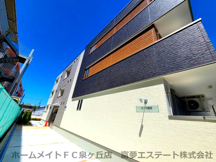 カーサ綾園 のエントランス