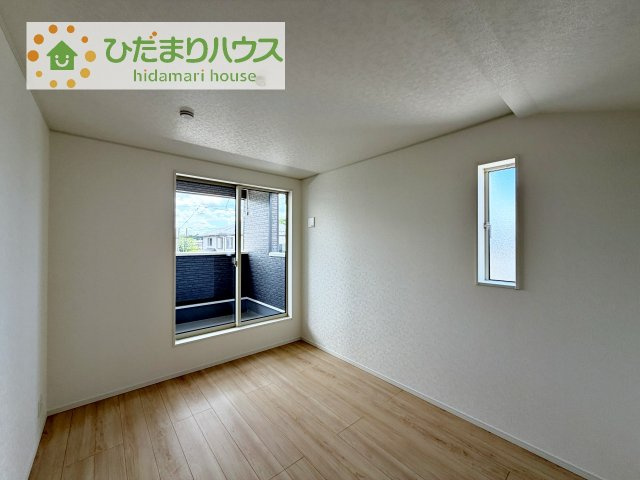 【洋室】 | 常総市水海道諏訪町第3　新築戸建　5号棟 | 夏場に心地良いひんやり感はフローリングならでは☆彡