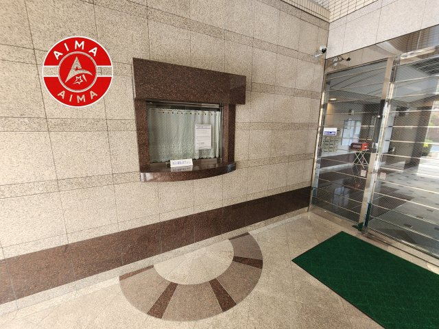 アンピール百年橋の受付|管理人室があると防犯効果にもなり安心です。