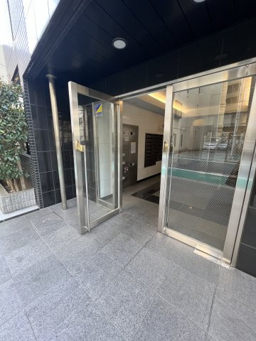 クレアシオン浅草Ⅱのエントランス