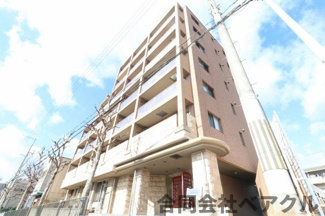 【外観】 | コンフォーレ栗栖野 | 落ち着いた雰囲気の外観です