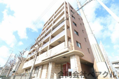 【外観】 | コンフォーレ栗栖野 | 落ち着いた雰囲気の外観です