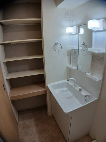 ラメール　若王子　Ｂ　　　　刈谷市近郊の賃貸はクラスホーム刈谷店の洗面所|広い洗面スペース