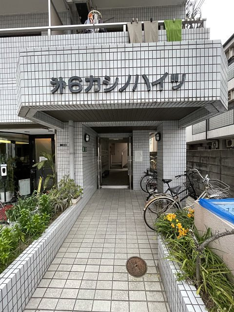 尼崎市南武庫之荘１丁目のアパートのエントランス