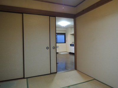 【内装】 | ドンズビル