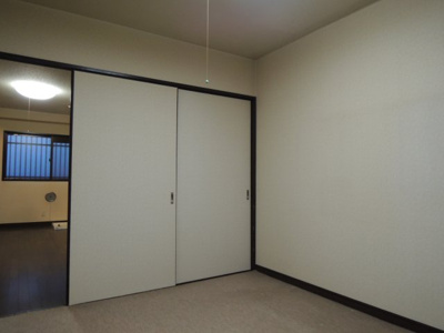 【寝室】 | ドンズビル