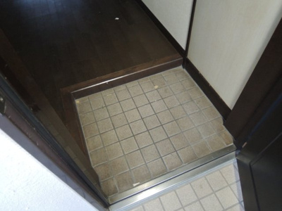 【玄関】 | ドンズビル